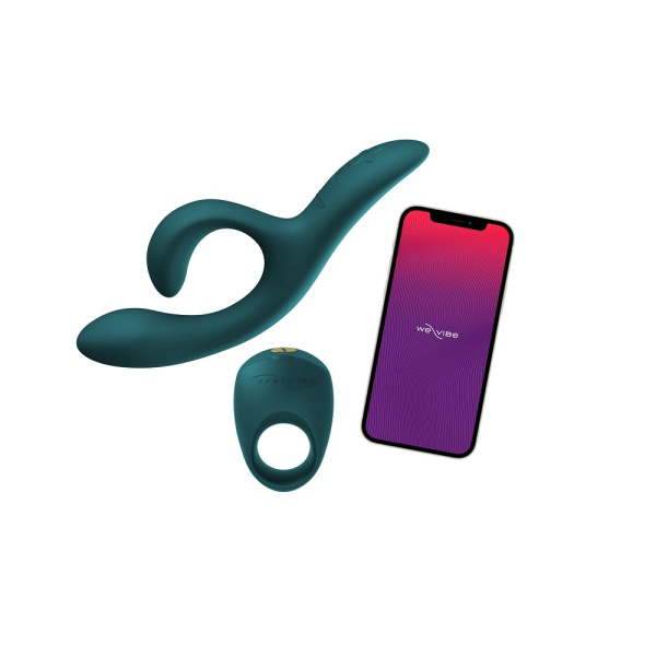 WVI-Pivot&Nova2-Velvet green-Product Image with smartphone-4K